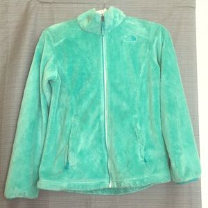 It’s very soft pockets inside and out NO REFUNDS😊